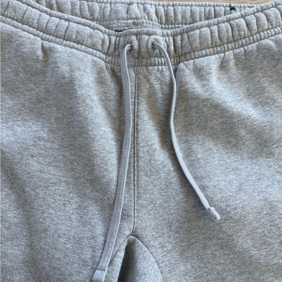 Men’s Nike sweatpants size medium - Picture 4 of 5